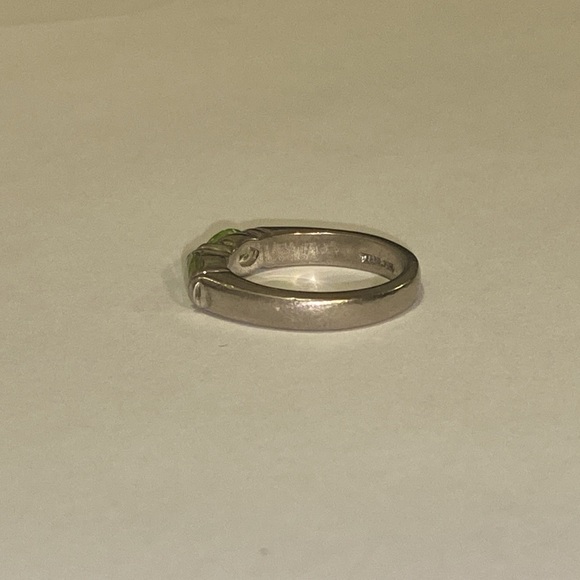 Peridot Natural Two-Stone Sterling Silver Designer Ring - Vintage. - Picture 9 of 11